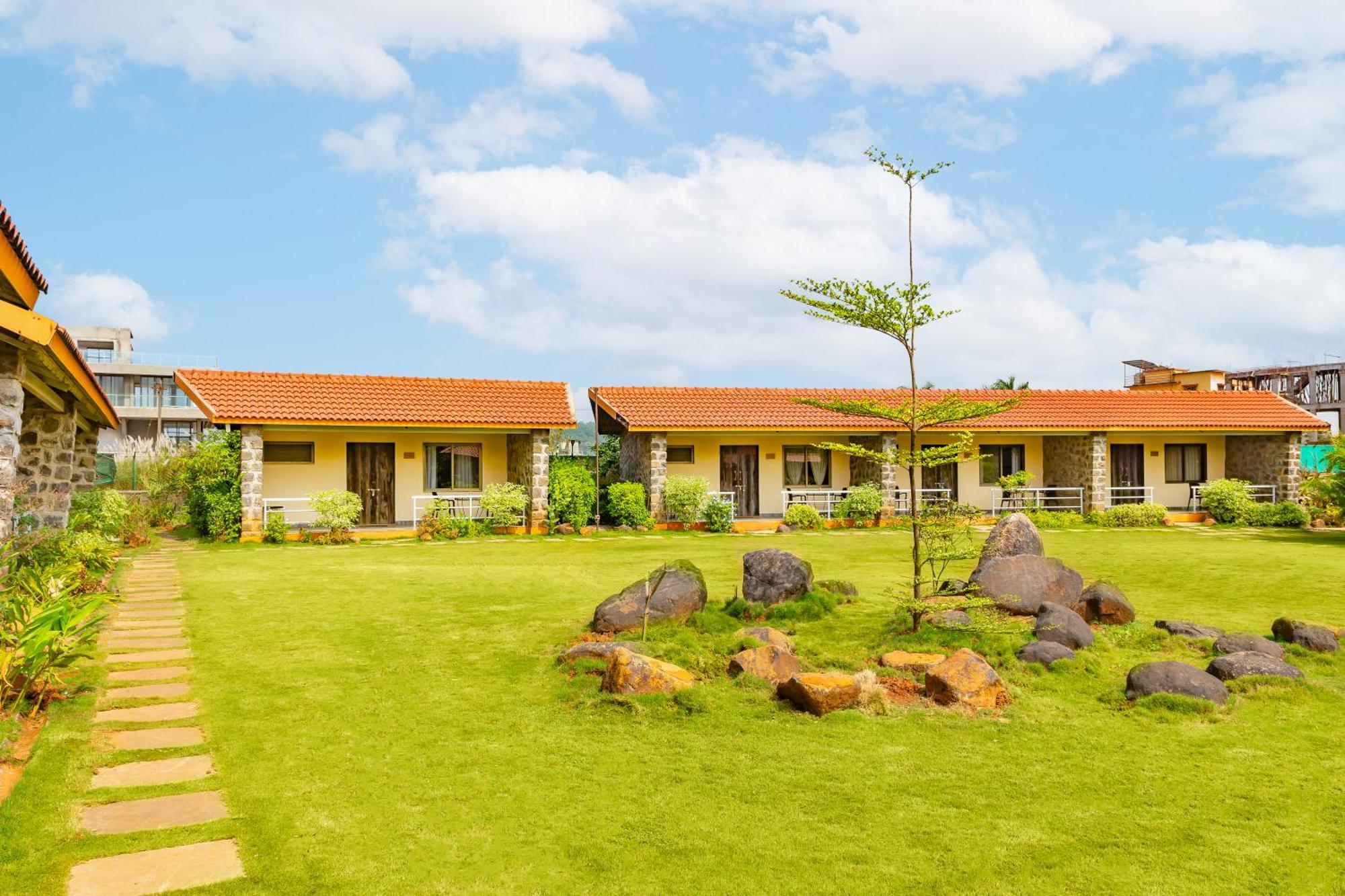 Casa Amora Lonavala Ngoại thất bức ảnh