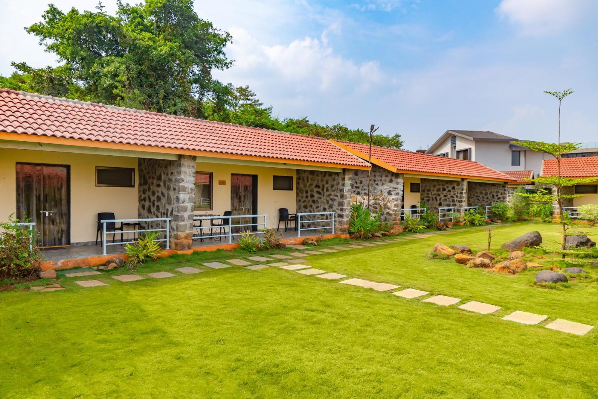 Casa Amora Lonavala Ngoại thất bức ảnh