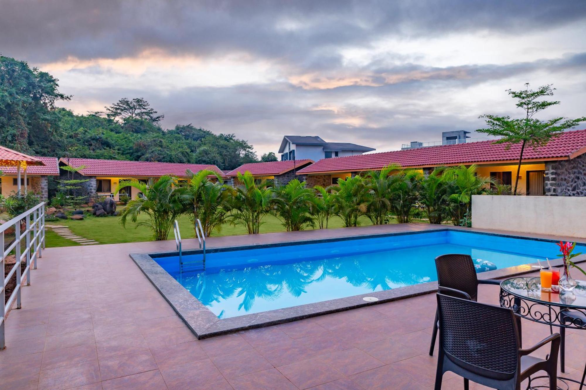 Casa Amora Lonavala Ngoại thất bức ảnh