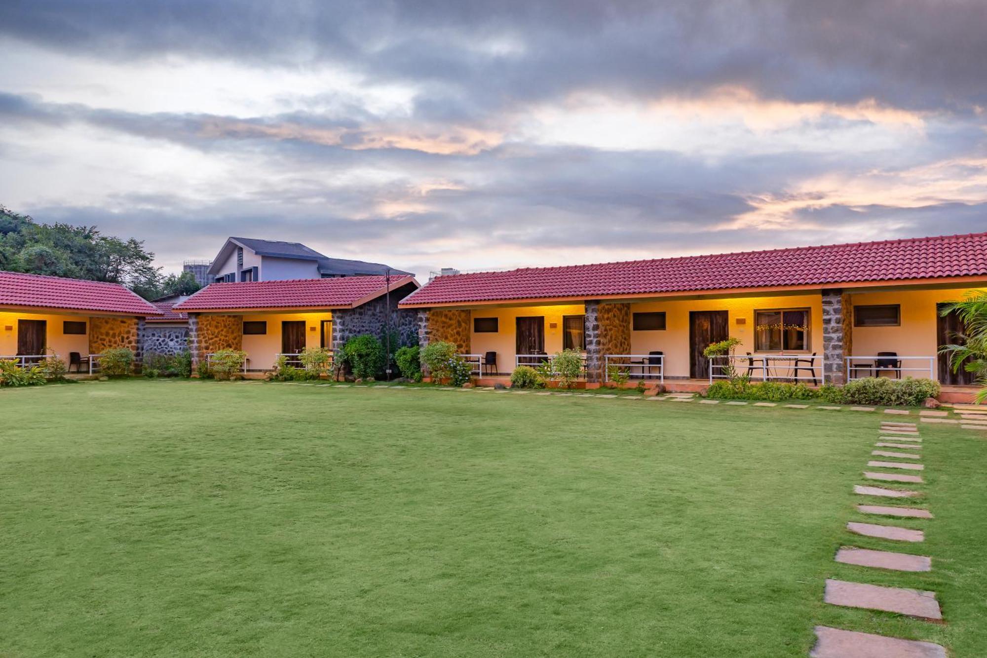 Casa Amora Lonavala Ngoại thất bức ảnh
