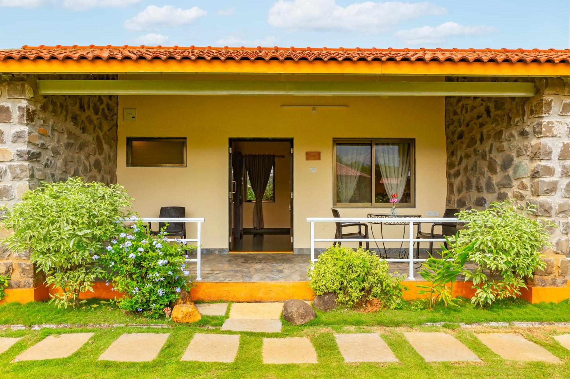 Casa Amora Lonavala Ngoại thất bức ảnh